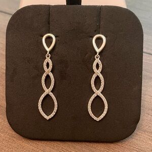 𝅺STERLING silver long post earrings
